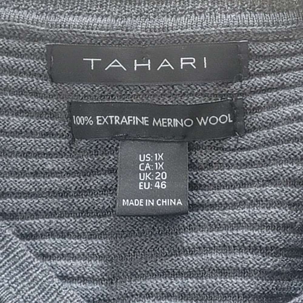 Tahari 100%  Extrafine Merino Wool Sweater NWT Women's Size 1X - Picture 2 of 5